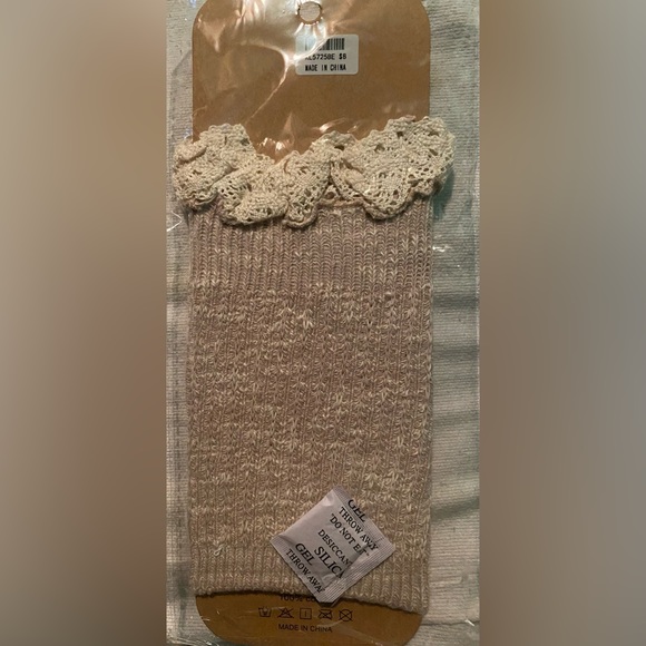 Girly Boot Cuff - Picture 2 of 2